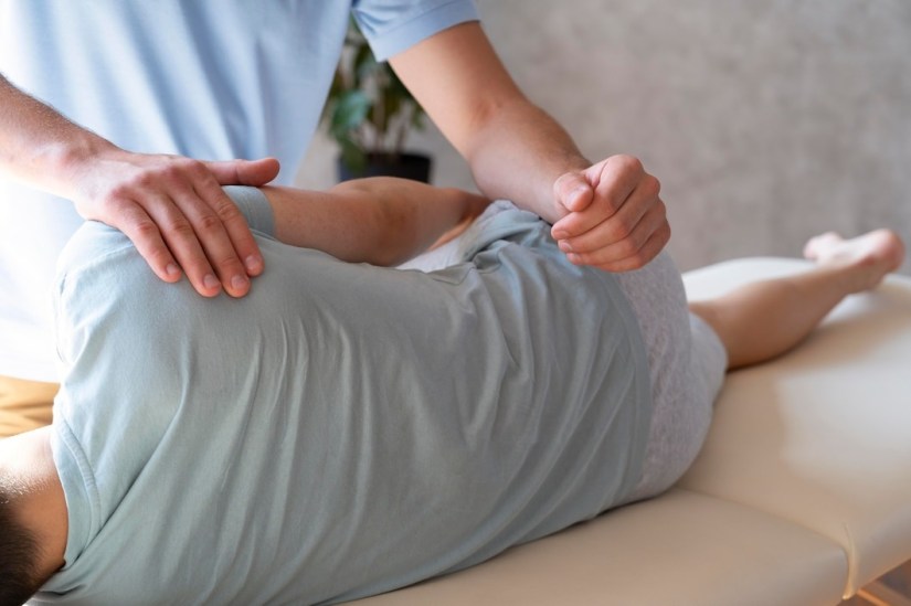 Chiropractic Adjustments in Delhi -Phywell Physiotherapy
